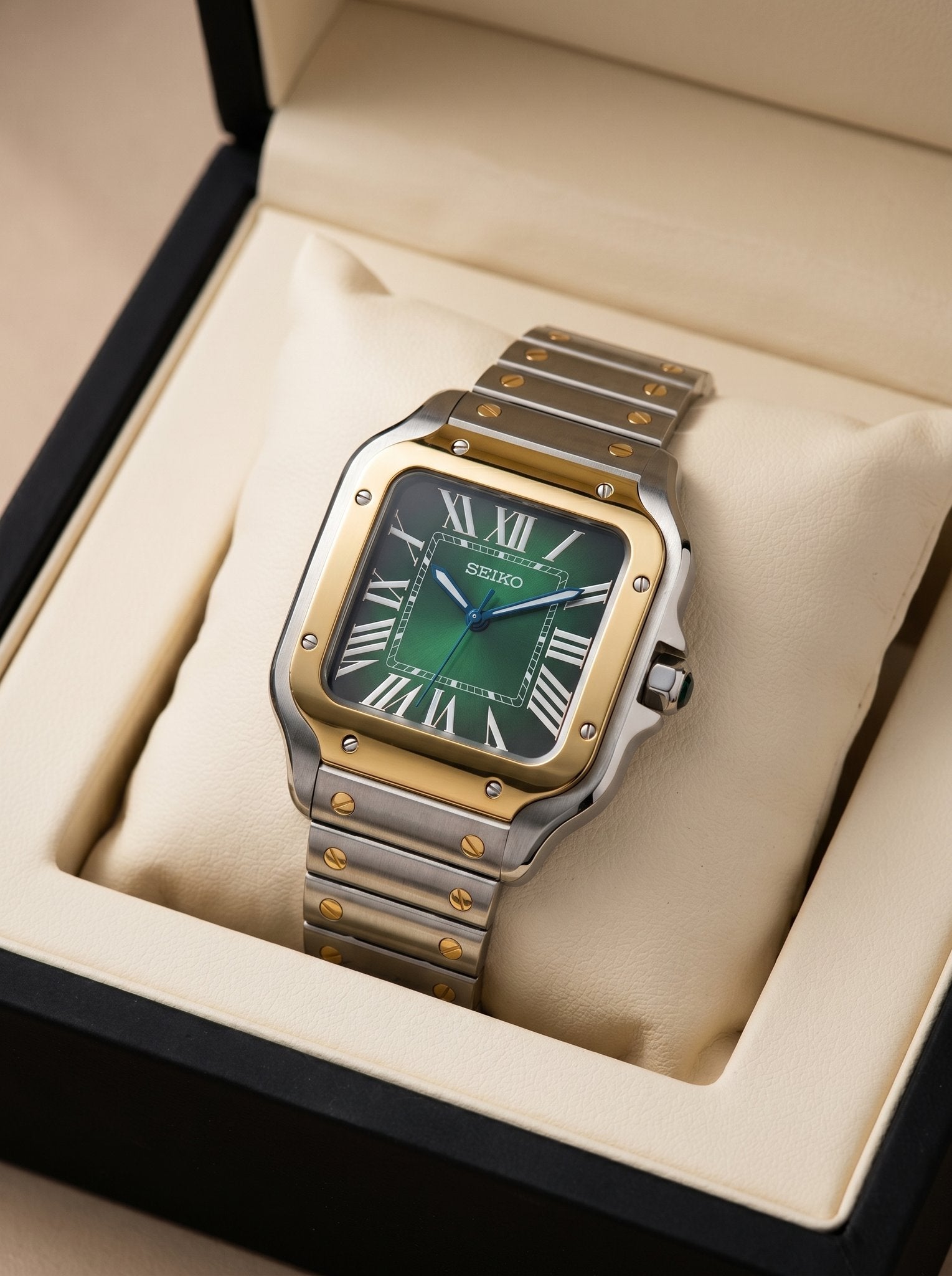 Automatic - 38mm - Steel caseback - in presentation box