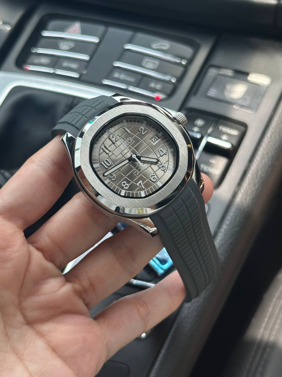 Signature Series - Black Integrated Grey Dial