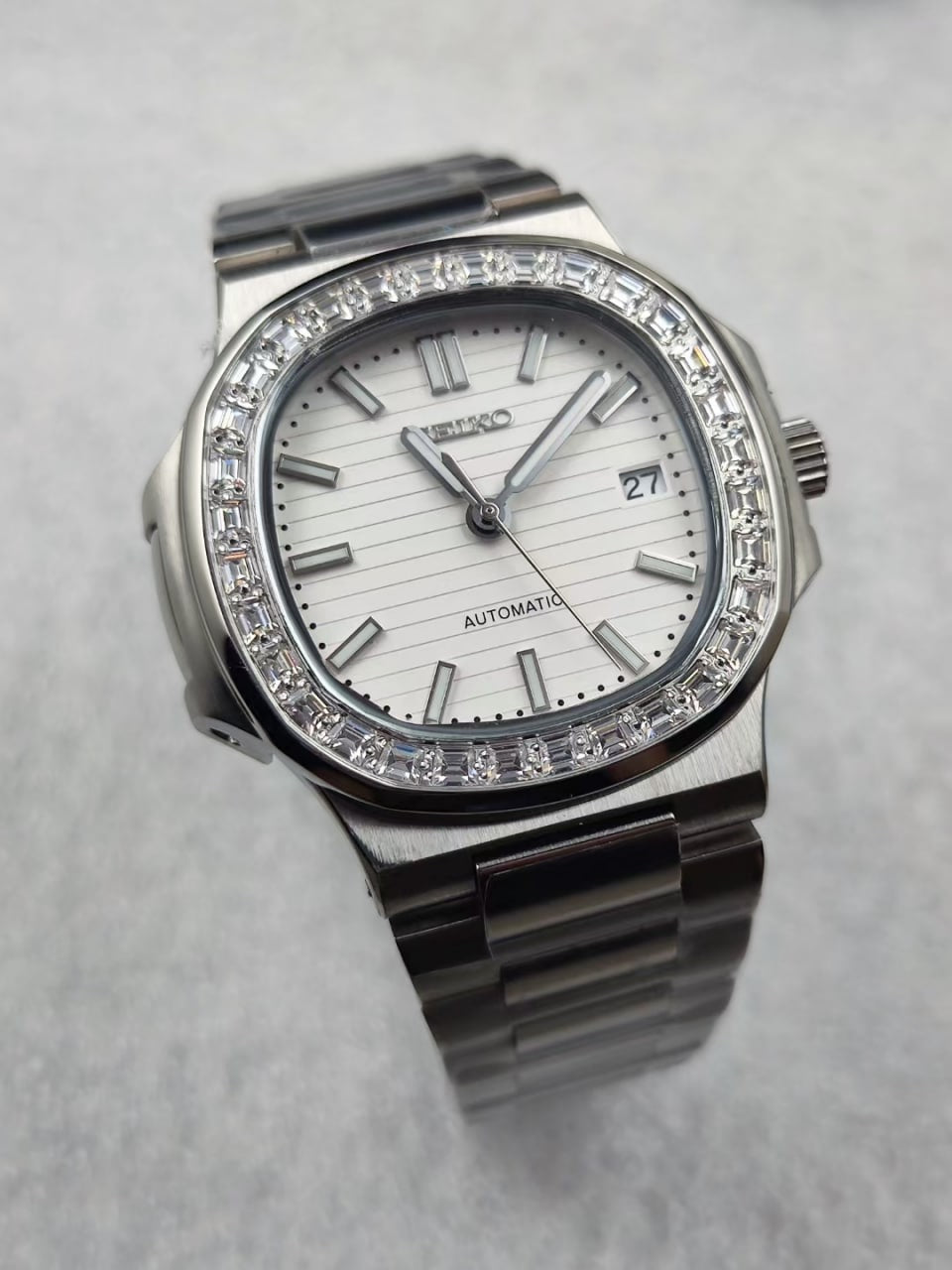 Signature Series - Steel White Diamond Bezel