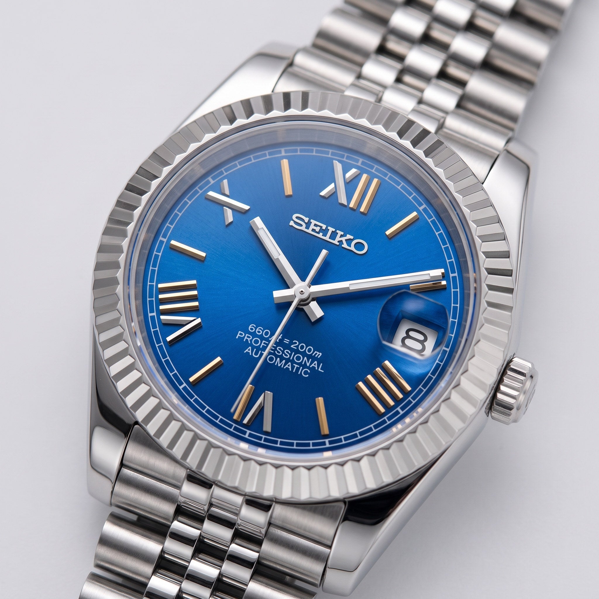 Date Mod – Steel · Blue Roman Dial II – Automatic – dial detail