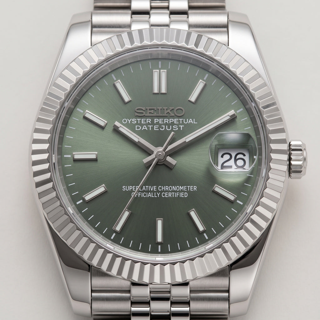 Date Mod – Steel · Green Sunburst Dial – Automatic – dial detail