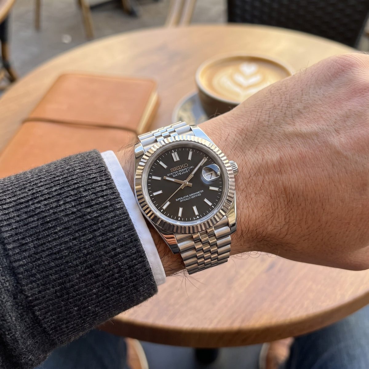 Date Mod – Steel · Grey Stick Dial – Automatic – on-wrist view