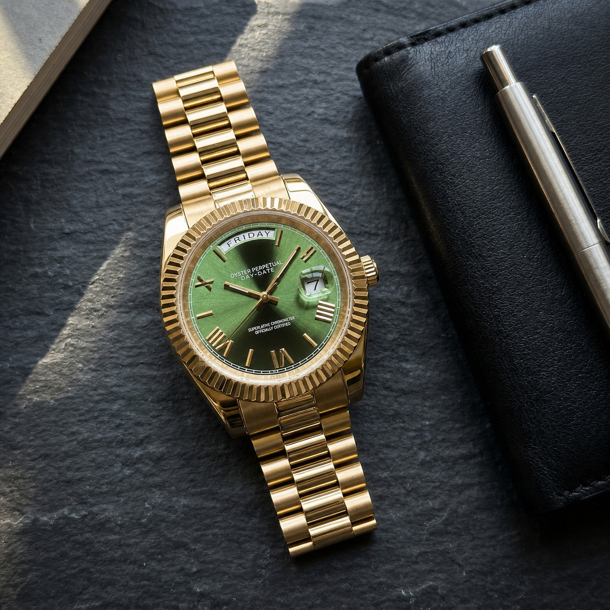 Day Mod – Gold · Green Dial – 40mm – Automatic - flatlay