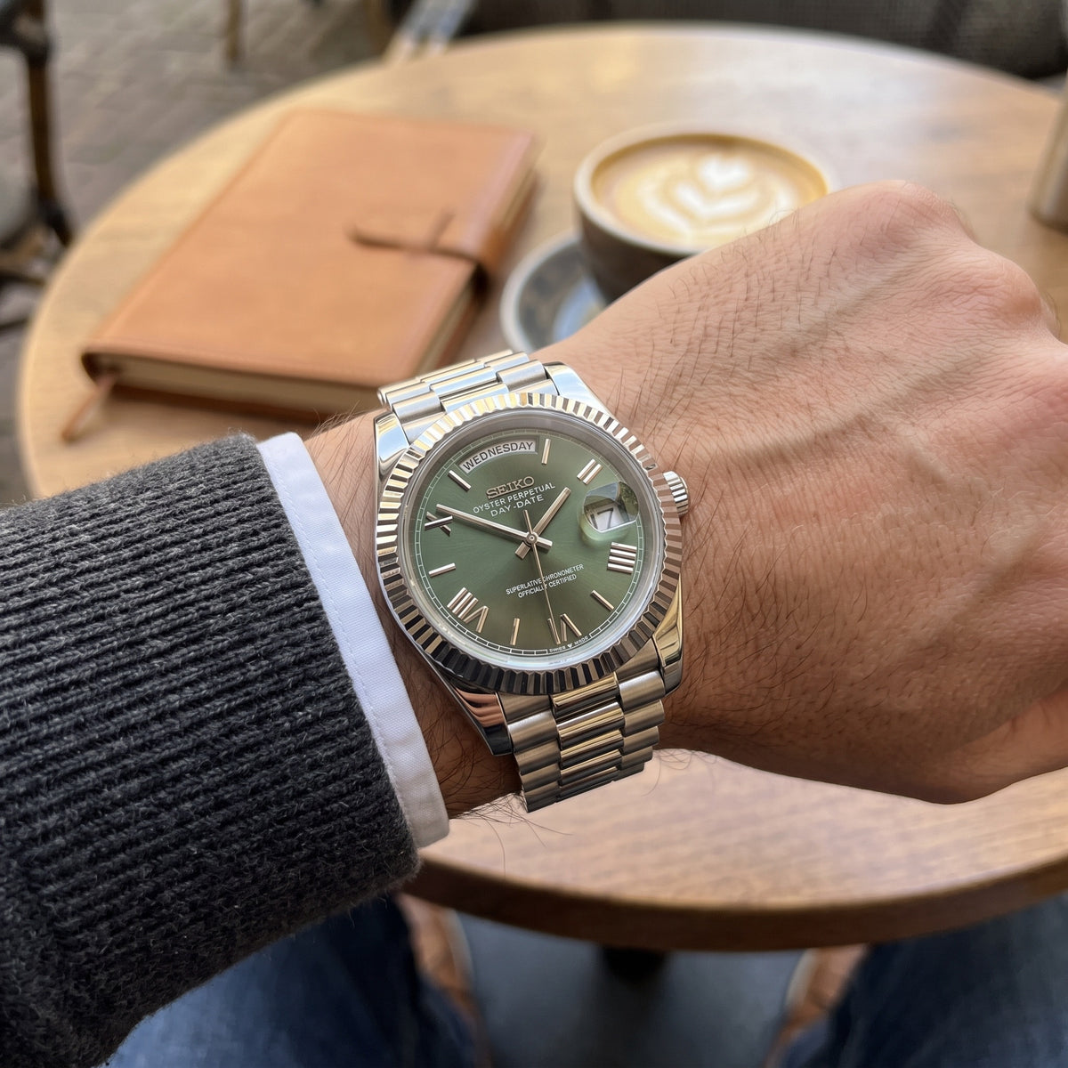 Day Mod – White Gold · Green Dial – 40mm – Automatic – on-wrist view