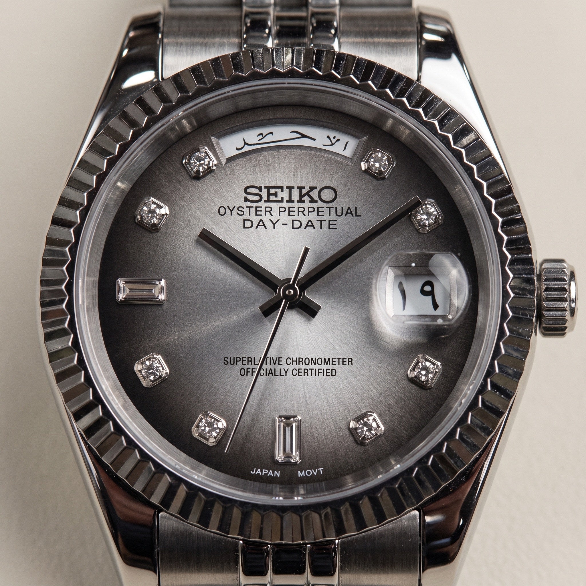 Day Mod – White Gold · Grey Dial – 40mm – Automatic – dial detail