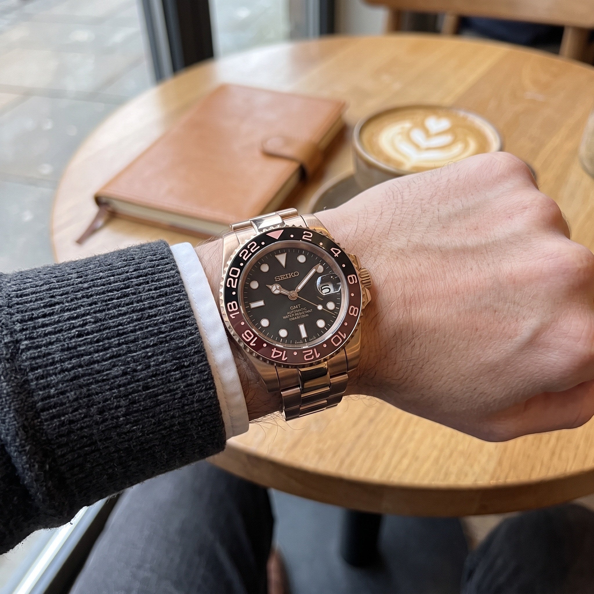 GMT Mod – Rose Gold · Brown-Black Bezel · Oyster – 40mm – Automatic GMT – on-wrist view