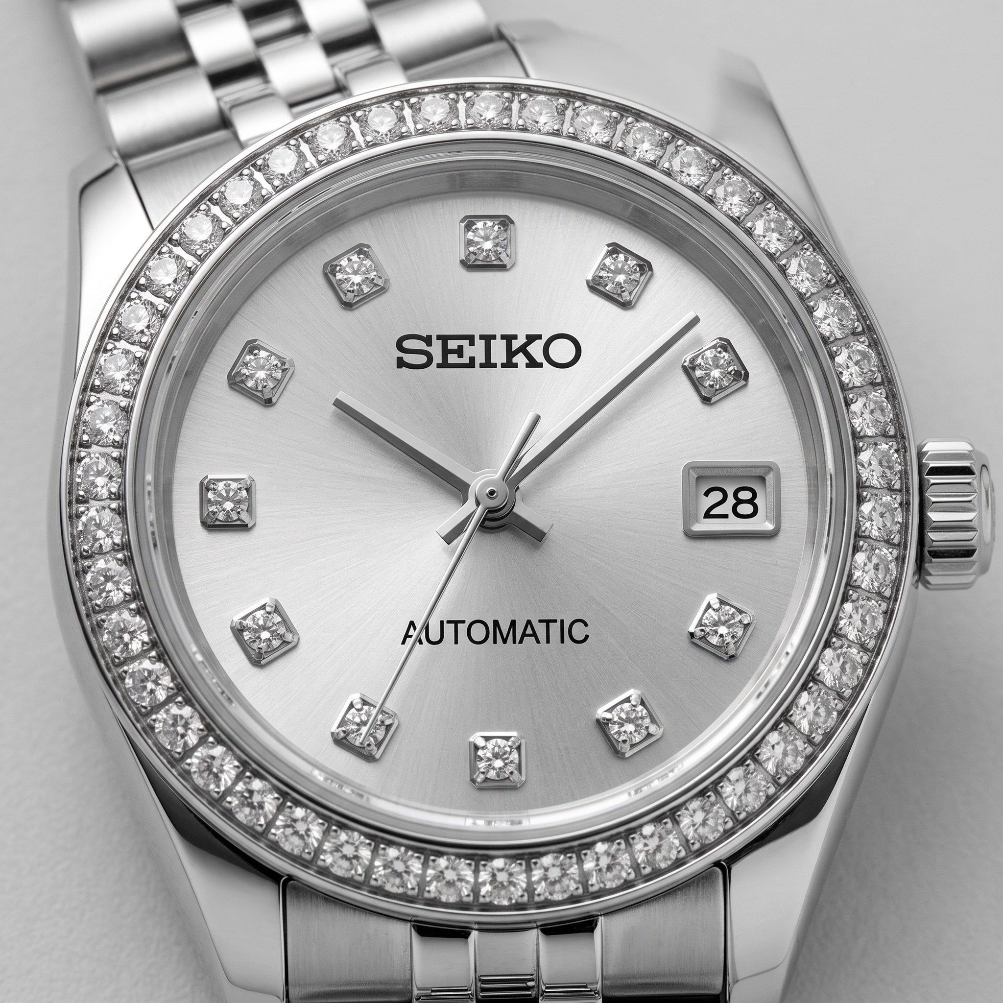 Lady Mod – Steel · Diamond Bezel · Silver Dial – 28mm – Automatic – dial detail