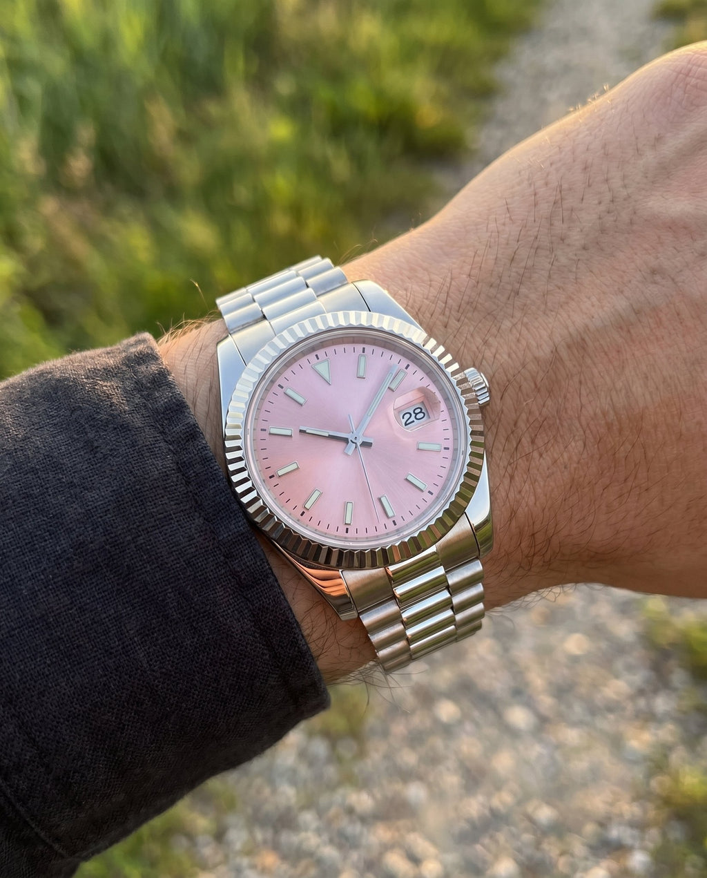 Lady Mod – Steel · Pink Dial · President – 28mm – Automatic - on-wrist lifestyle