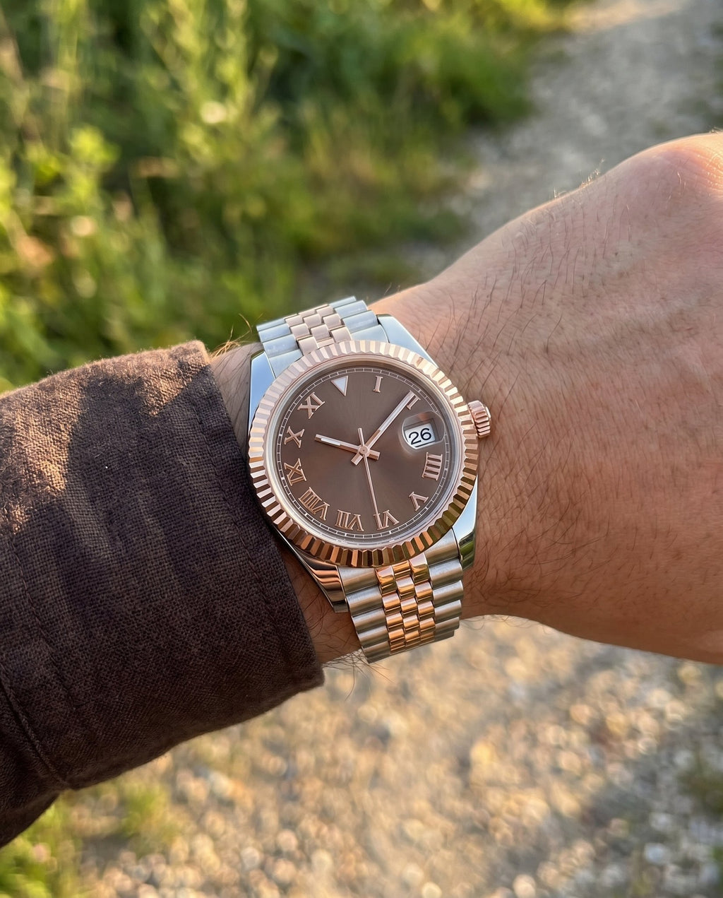 Lady Mod – Two-Tone Rose Gold · Brown Roman Dial – 28mm – Automatic - on-wrist lifestyle