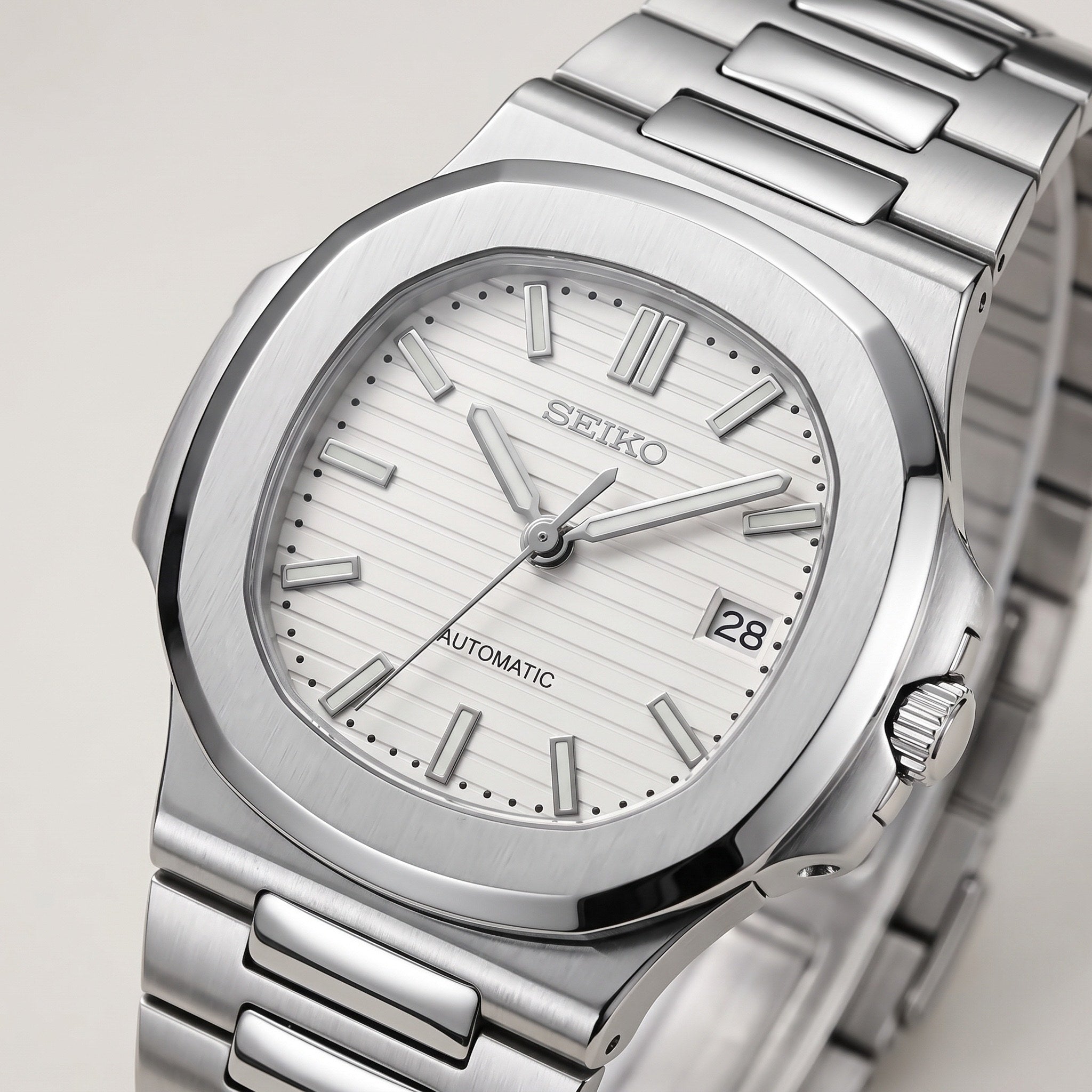 Naut Mod – Steel · Silver Dial – 41mm – Automatic – dial detail