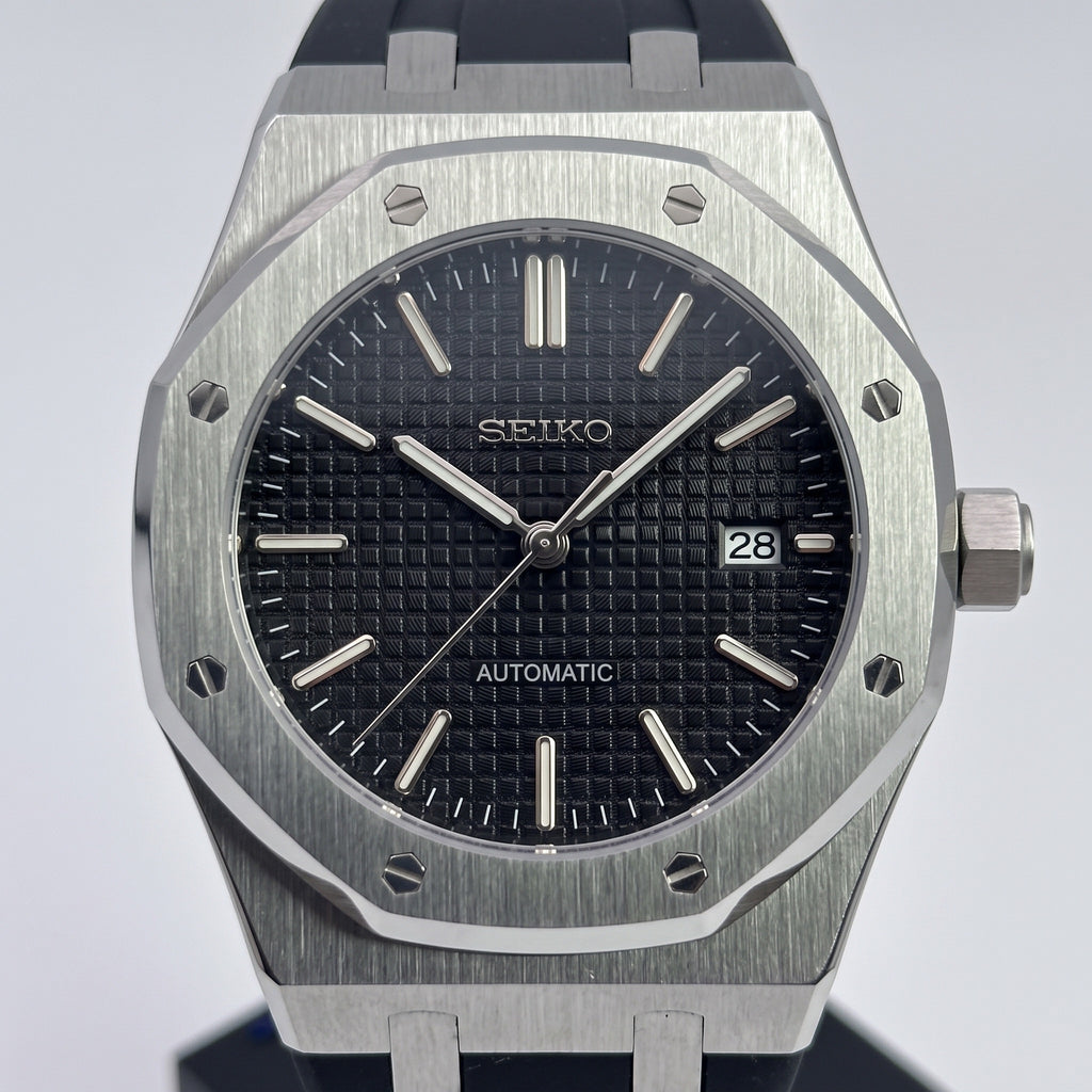 Oak Mod – Black PVD · Black Dial · Rubber – 41mm – Automatic – dial detail