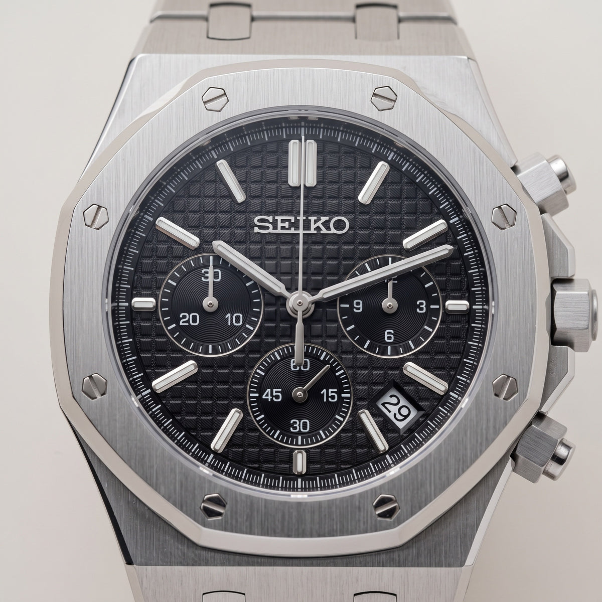 Oak Mod – Steel · Black Chronograph – 41mm – Chronograph – dial detail