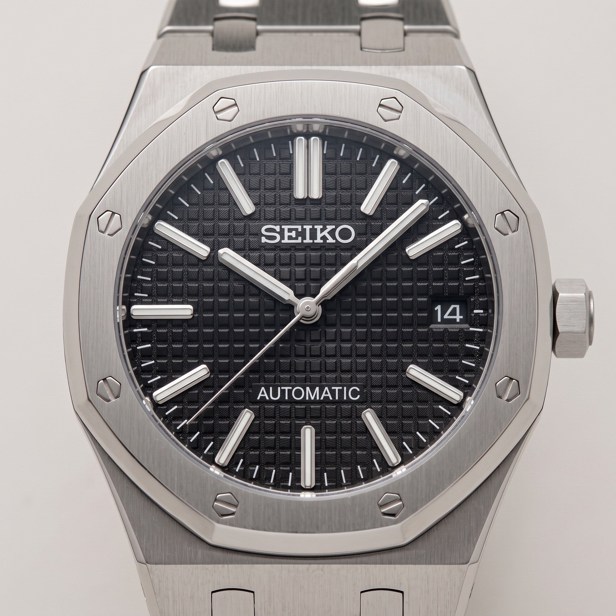 Oak Mod – Steel · Black Tapisserie Dial II – 41mm – Automatic – dial detail