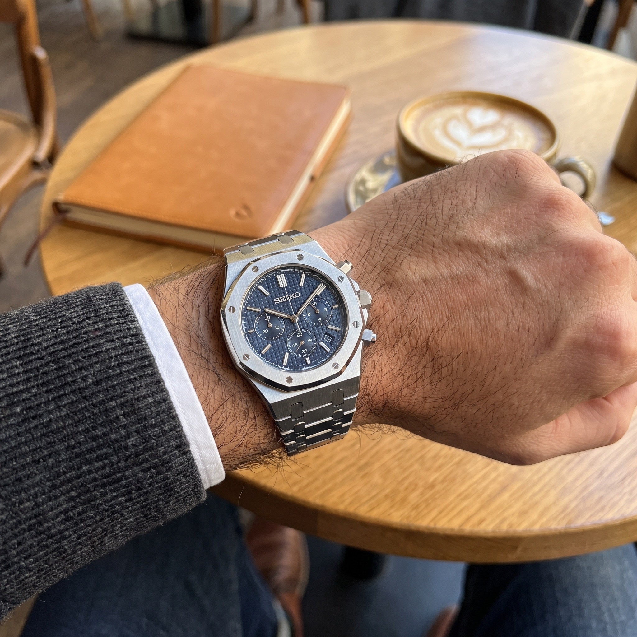 Oak Mod – Steel · Blue Chronograph – 41mm – Chronograph – on-wrist view
