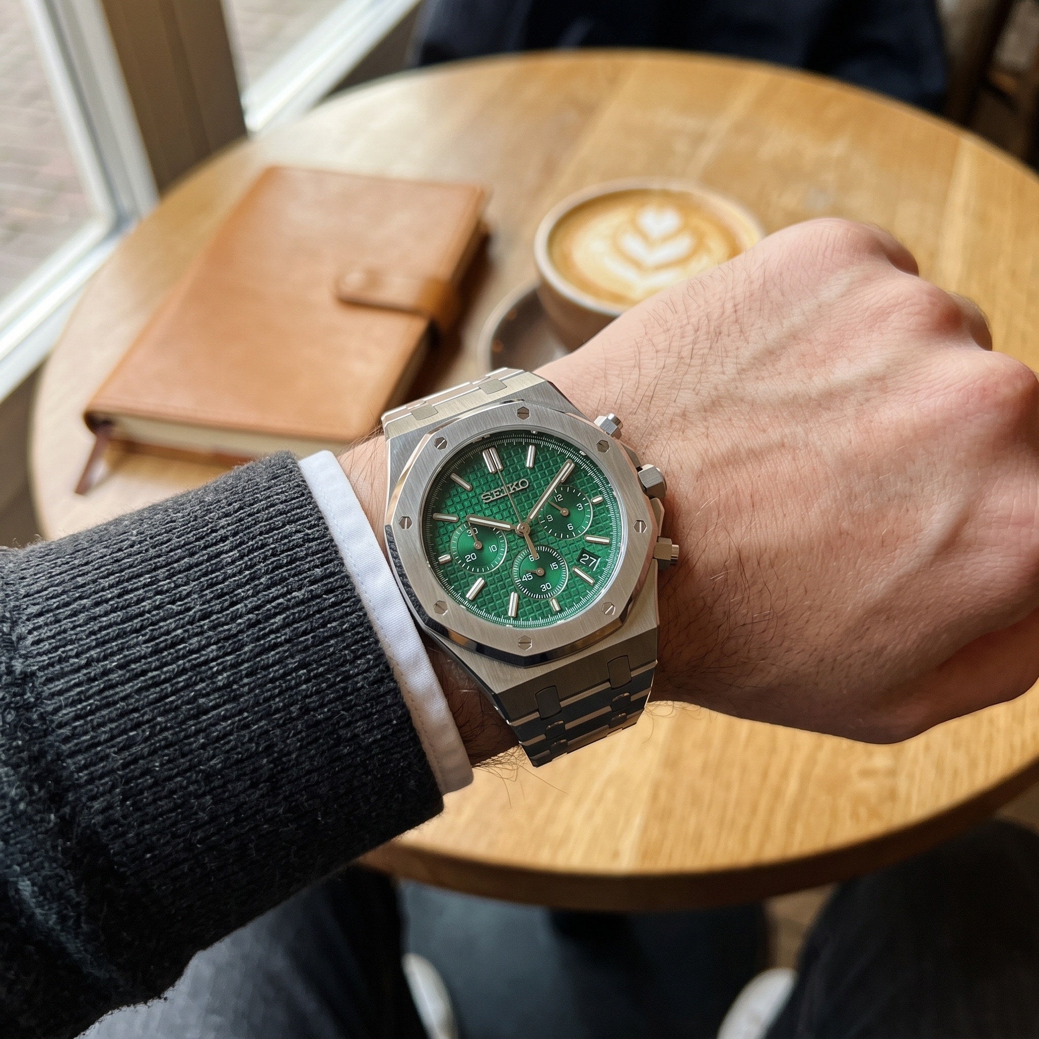 Oak Mod – Steel · Green Tapisserie Chronograph – 41mm – Chronograph – on-wrist view