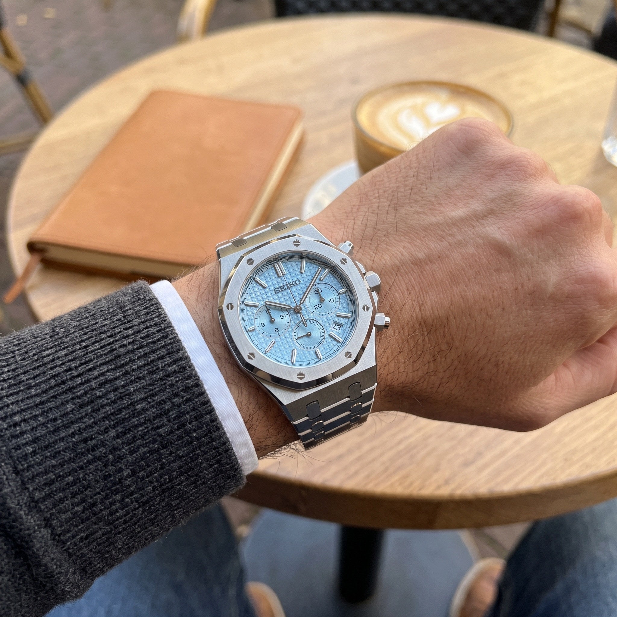 Oak Mod – Steel · Ice-Blue Chronograph – 41mm – Chronograph – on-wrist view