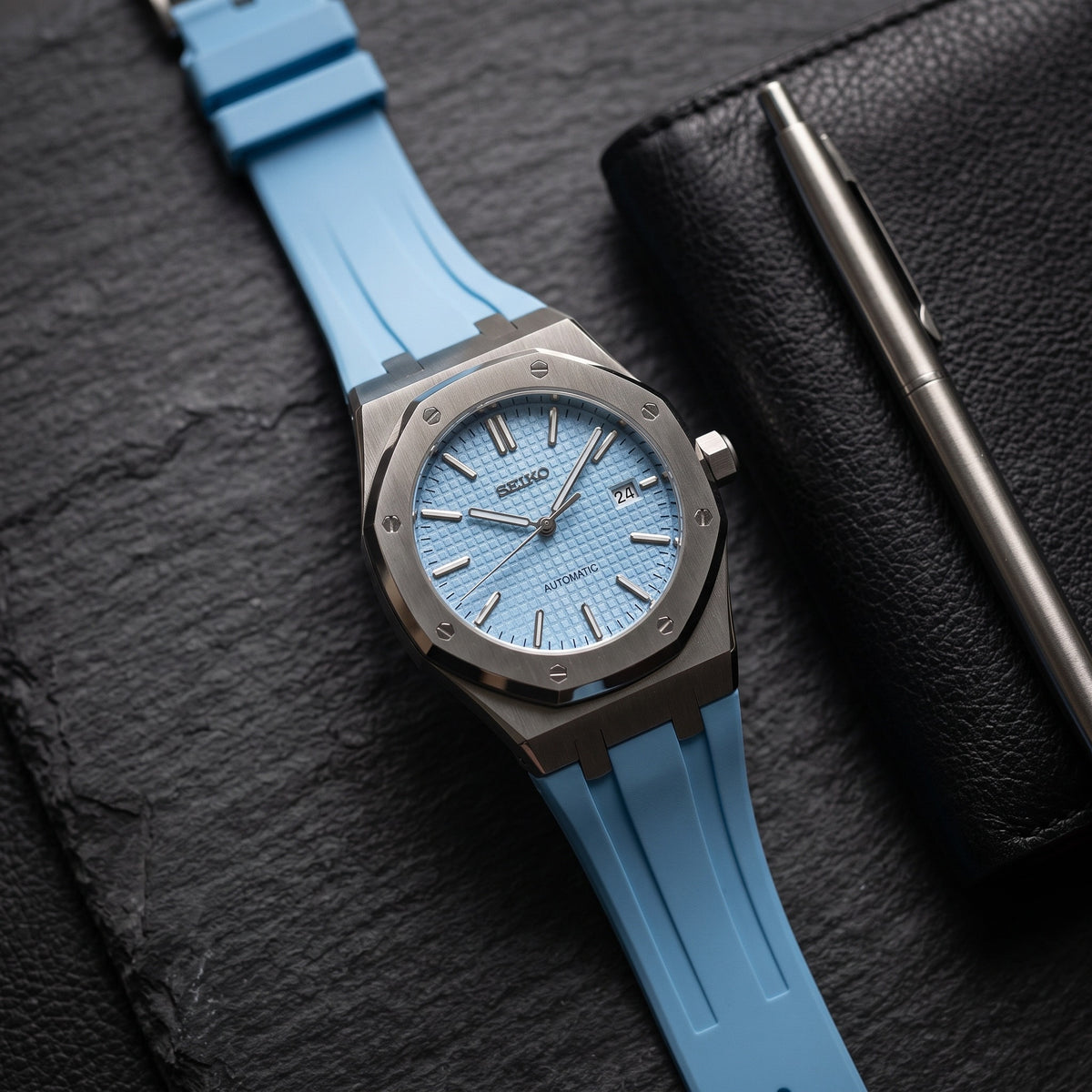 Oak Mod – Steel · Light Blue Dial · Rubber – 41mm – Automatic – lifestyle flat lay
