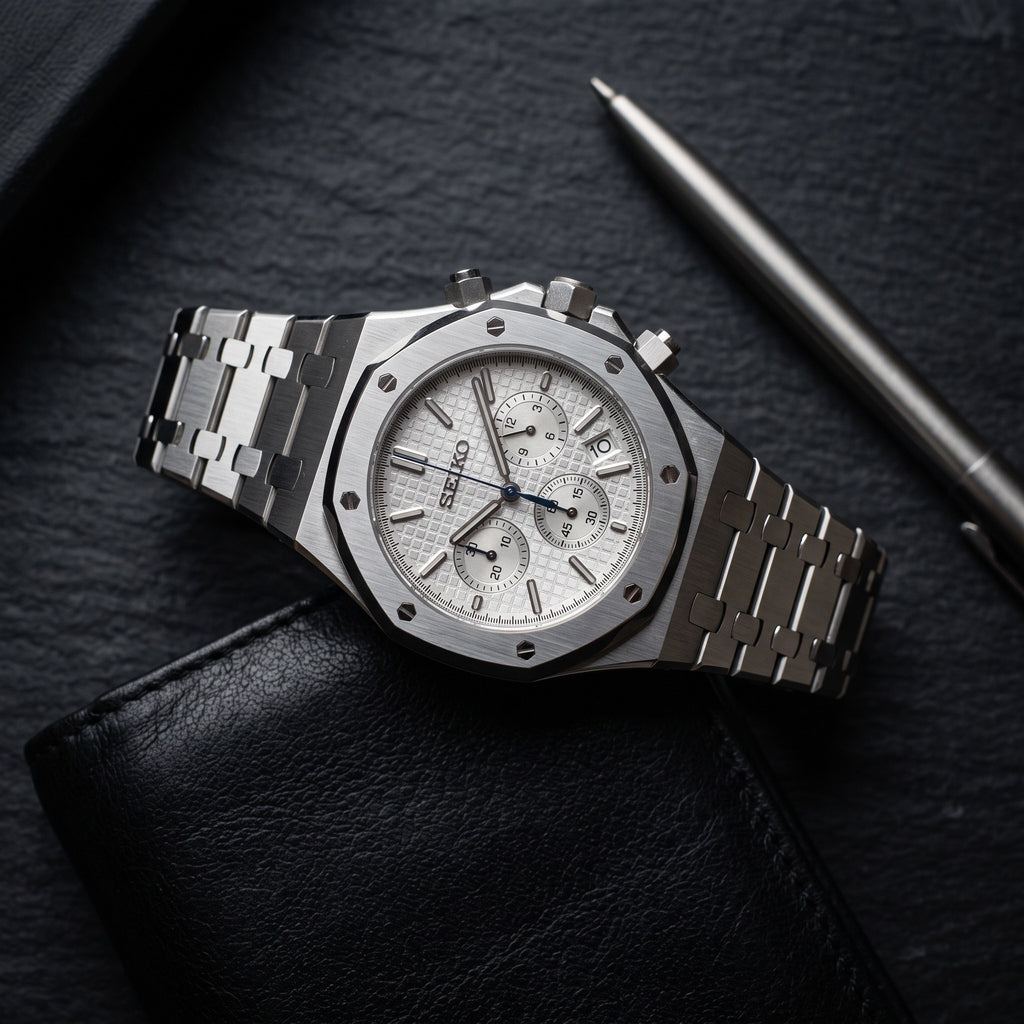 Oak Mod – Steel · Silver Chronograph – 41mm – Chronograph – lifestyle flat lay