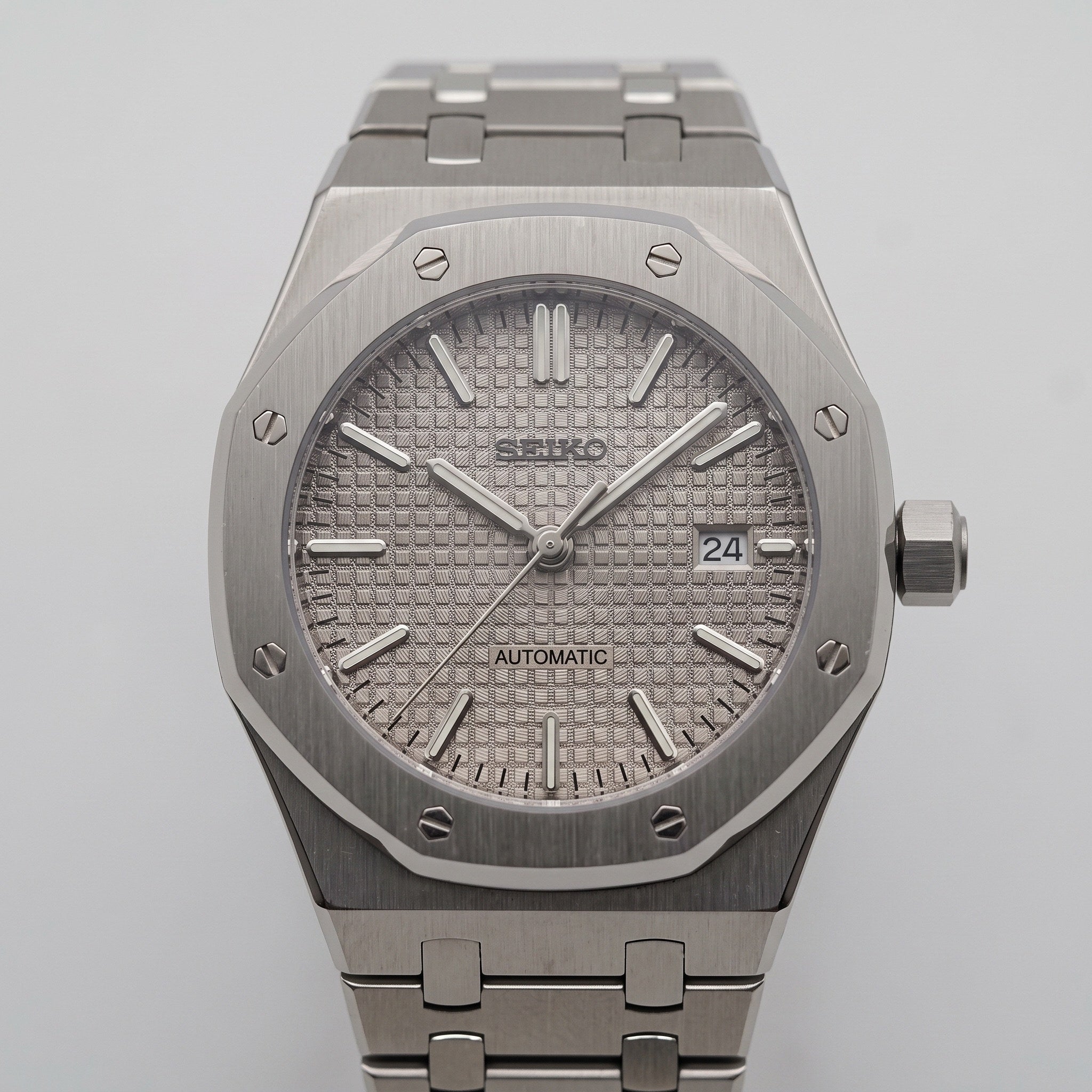 Oak Mod – Steel · Silver Dial – 41mm – Automatic – dial detail