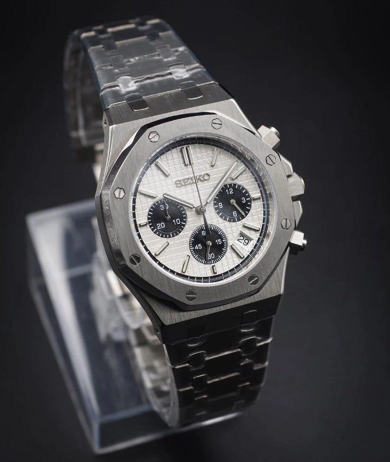 Oak Mod – Steel · White Panda Chronograph – 41mm – Chronograph — with Seiko logo