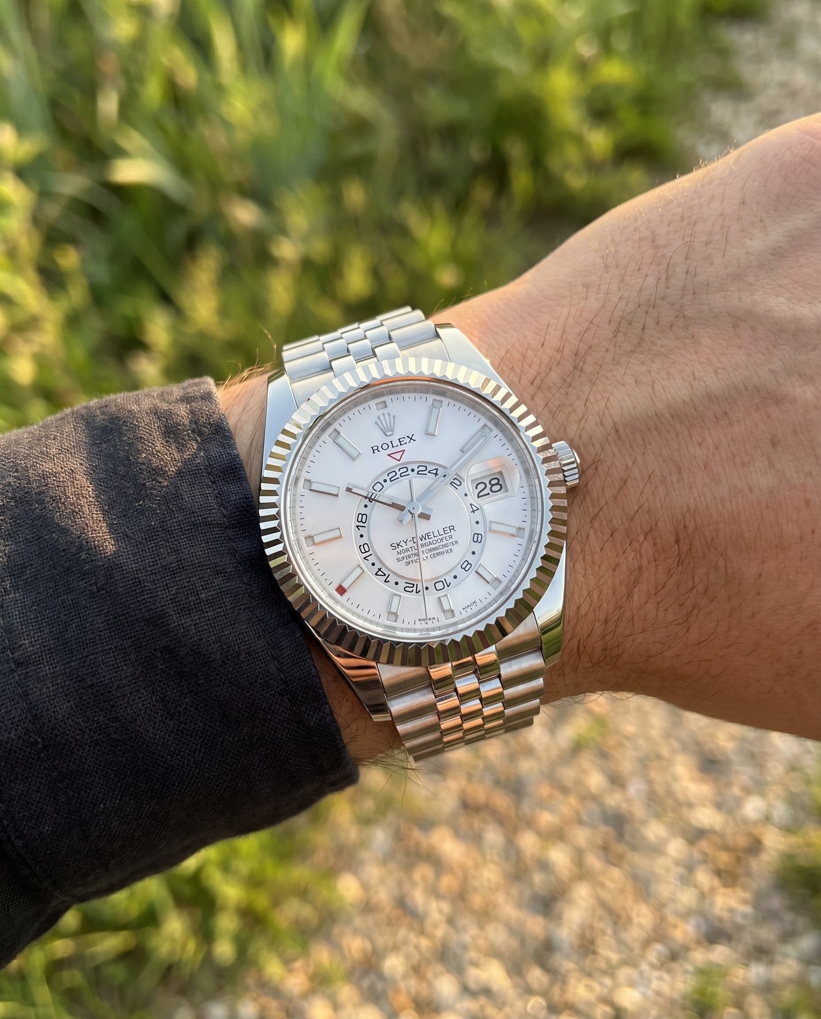 Sky Mod – White Dial – 41mm – Automatic - on-wrist lifestyle