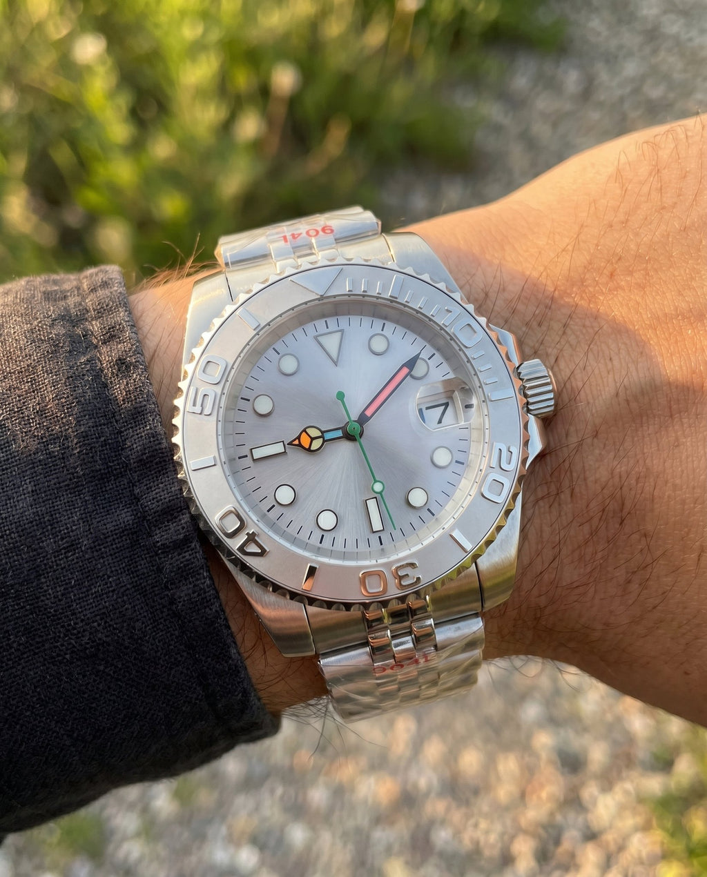 Sub Mod – Platinum Grey Dial – 40mm – Automatic - on-wrist lifestyle