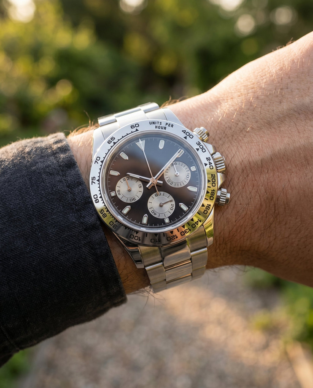 Tona Mod – Steel · Black Dial – 40mm – Chronograph - on-wrist lifestyle