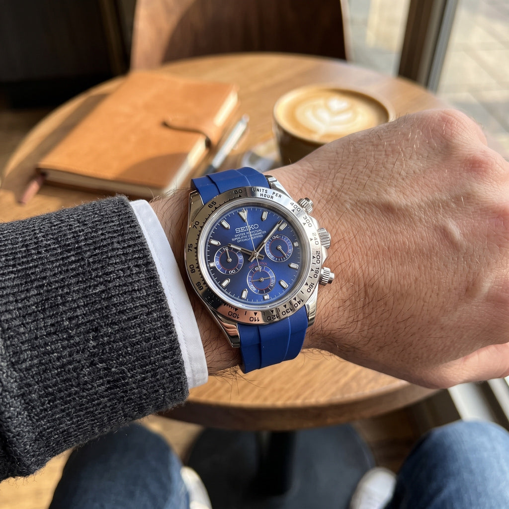 Tona Mod – Steel · Blue Dial · Rubber – 40mm – Chronograph – on-wrist view