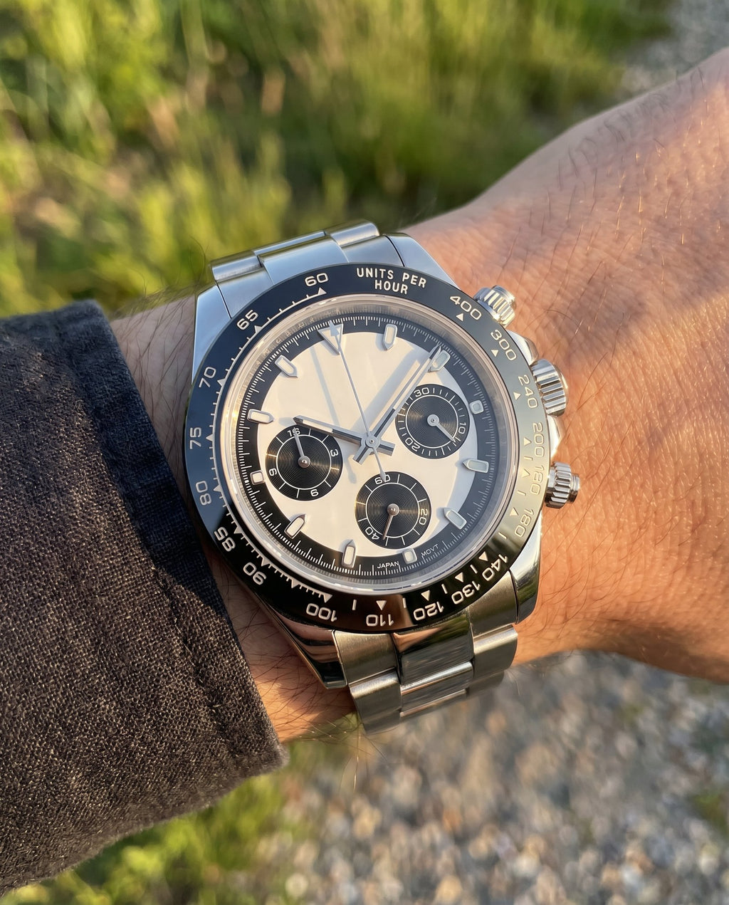 Tona Mod – Steel · White Panda Dial II – 40mm – Chronograph - on-wrist lifestyle