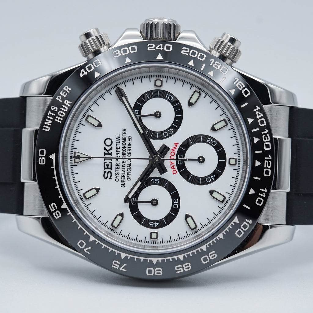 Tona Mod – Steel · White Panda Dial · Rubber – 40mm – Chronograph – dial detail